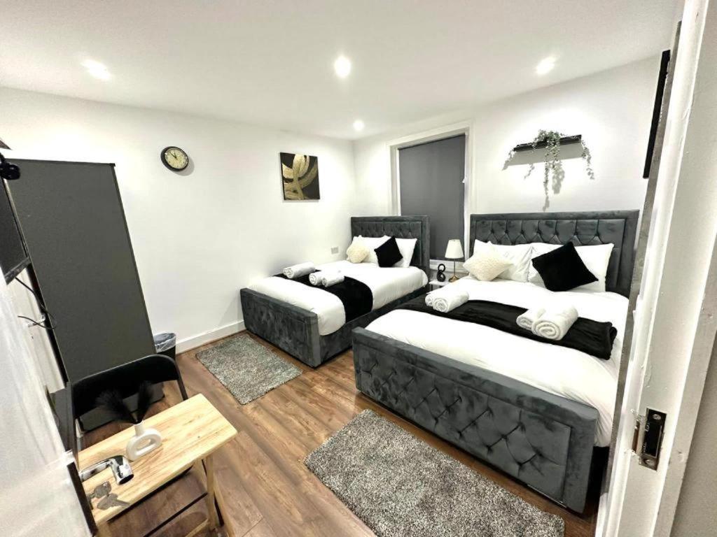 Hounslow Suites - Tw3 Zewnętrze zdjęcie