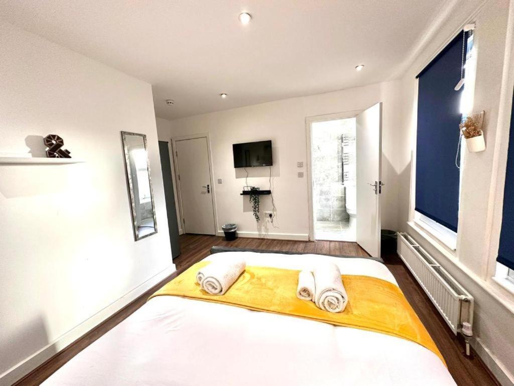 Hounslow Suites - Tw3 Zewnętrze zdjęcie